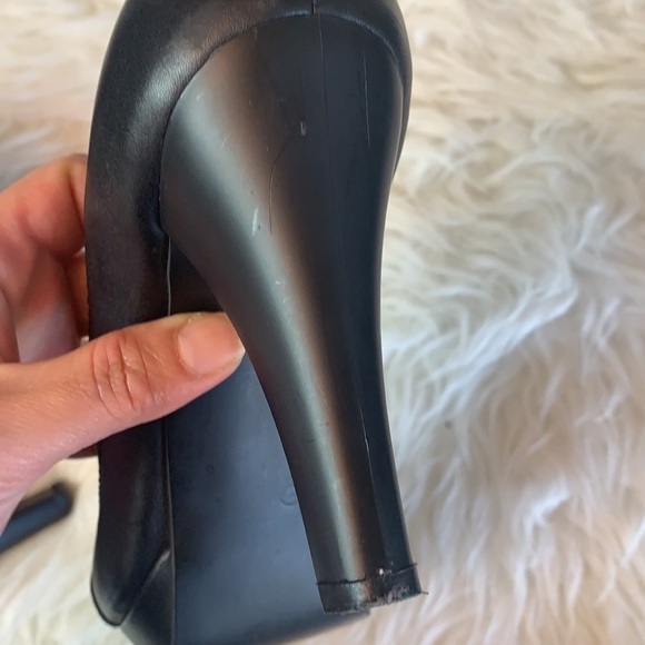 WHITE Buffalo Black Faux Leather Women’s Peep Toe Shoes - Picture 15 of 15